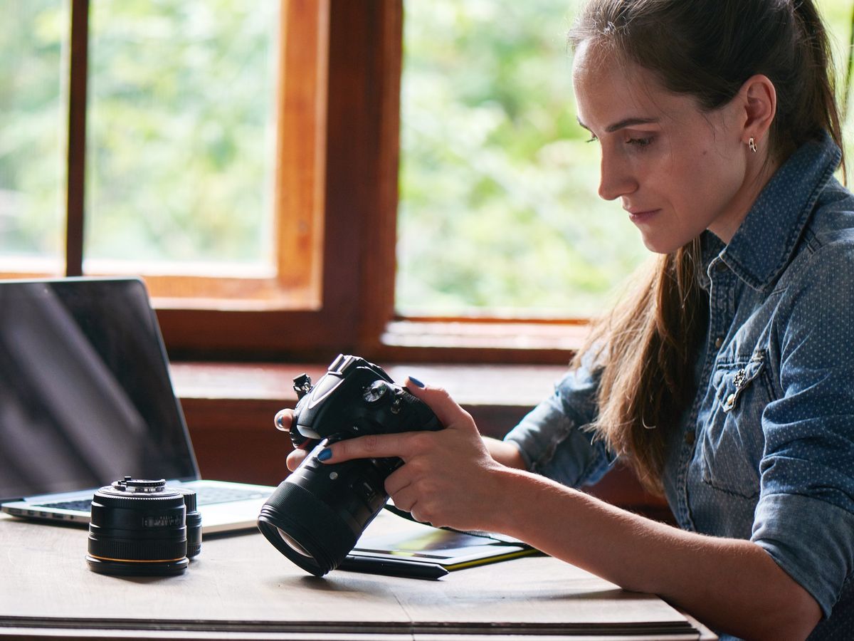 Jak wykorzystać samoobsługowe studia fotograficzne do wyjątkowych autoportretów